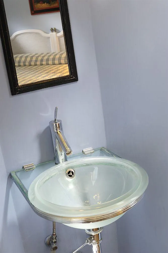 Casa Heberart Guest House Capo Le Case Rome Italië